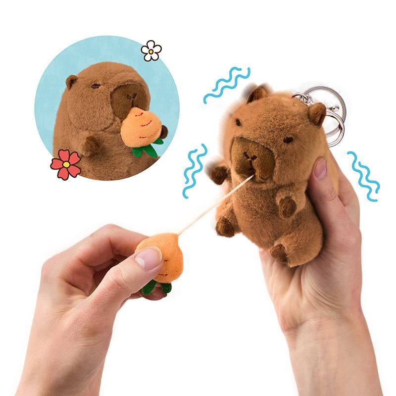 Aufzieh-Knuddel Capybara mit Frucht Anhänger