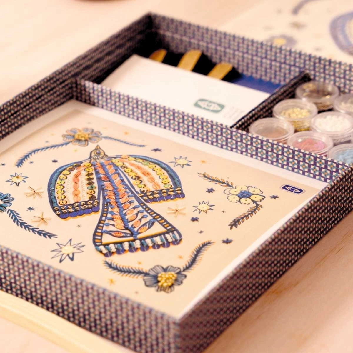 Atelier 58 "Perlenstickerei Vogel"