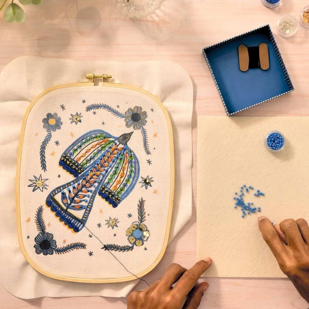 Atelier 58 "Perlenstickerei Vogel"
