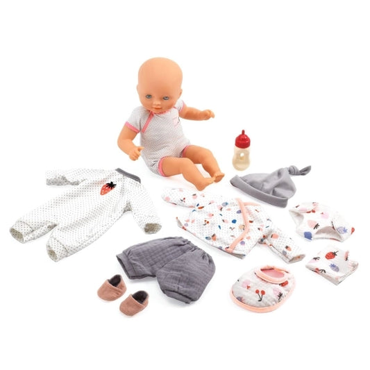 Pomea Puppe Vanille im Koffer