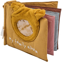 Laden Sie das Bild in den Galerie-Viewer, Baby Fotobuch "My Family Album"