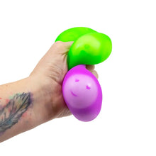 Laden Sie das Bild in den Galerie-Viewer, Emotions Squish Ball