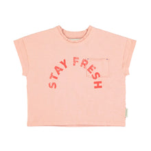 Laden Sie das Bild in den Galerie-Viewer, T-Shirt Light pink / Stay fresh print