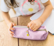 Laden Sie das Bild in den Galerie-Viewer, Happy Day Mini-Charms