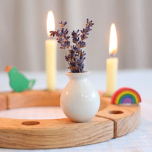 Laden Sie das Bild in den Galerie-Viewer, Weiße Vase