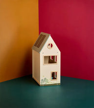 Laden Sie das Bild in den Galerie-Viewer, Puppenhaus Aiden
