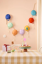 Laden Sie das Bild in den Galerie-Viewer, Girlande Balloons