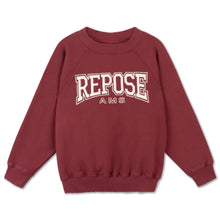 Laden Sie das Bild in den Galerie-Viewer, Raglan Sweater Royal Burgundy