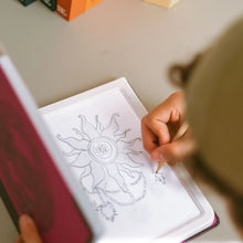 Laden Sie das Bild in den Galerie-Viewer, Zeichenvorlagen Kidydraw Pad "Zen"