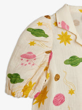 Laden Sie das Bild in den Galerie-Viewer, Space Muslin Bluse