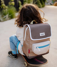 Laden Sie das Bild in den Galerie-Viewer, Rucksack Mini Walnut