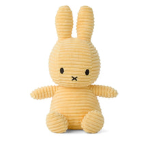 Laden Sie das Bild in den Galerie-Viewer, Miffy Eco Cord Buttercream 23 cm