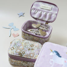 Laden Sie das Bild in den Galerie-Viewer, Mini Fairytale Floral Schmuckkästchen