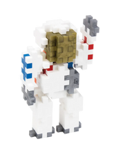 Laden Sie das Bild in den Galerie-Viewer, Mini Bausteine &quot;Astronaut&quot;