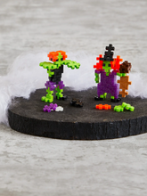 Laden Sie das Bild in den Galerie-Viewer, Mini Bausteine "Monster Mash"