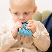 Laden Sie das Bild in den Galerie-Viewer, Flex Beiss-, Stapel- &amp; Greifspielzeug