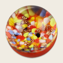 Laden Sie das Bild in den Galerie-Viewer, Kraftmurmel orange Konfetti aus Muranoglas