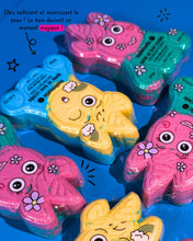 Laden Sie das Bild in den Galerie-Viewer, Badebombe Einhorn