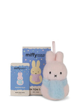 Laden Sie das Bild in den Galerie-Viewer, Miffy Snow Pop Anhänger Blind Box