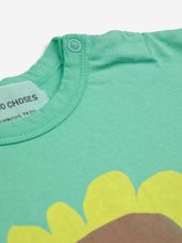 Laden Sie das Bild in den Galerie-Viewer, Baby Sunflower T-Shirt