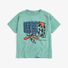 Laden Sie das Bild in den Galerie-Viewer, Dog Friendship T-Shirt