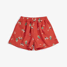 Laden Sie das Bild in den Galerie-Viewer, Farm Adventure All Over Shorts