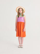 Laden Sie das Bild in den Galerie-Viewer, Pixel Daisy Color Block Kleid