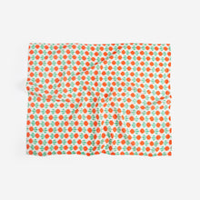 Laden Sie das Bild in den Galerie-Viewer, Cool Radish All over Musselin