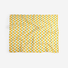 Laden Sie das Bild in den Galerie-Viewer, Strawberry All over Musselin