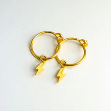 Laden Sie das Bild in den Galerie-Viewer, Mini Creolen Blitz