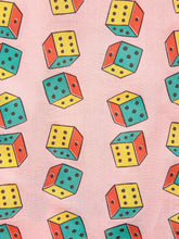 Laden Sie das Bild in den Galerie-Viewer, Dices all over Bluse