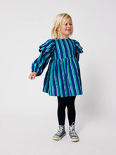 Laden Sie das Bild in den Galerie-Viewer, Striped woven Kleid