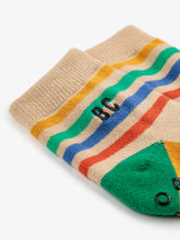 Laden Sie das Bild in den Galerie-Viewer, Baby Stripes Anti-Slip Socken
