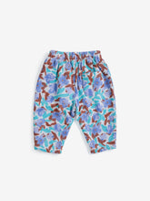 Laden Sie das Bild in den Galerie-Viewer, Watercolor all over Baby Hose