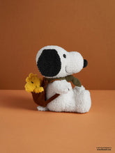 Laden Sie das Bild in den Galerie-Viewer, Snoopy mit Woodstock im Rucksack