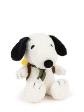 Laden Sie das Bild in den Galerie-Viewer, Snoopy mit Woodstock im Rucksack