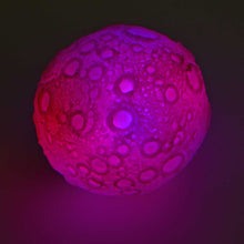Laden Sie das Bild in den Galerie-Viewer, LED Bounce Mondball