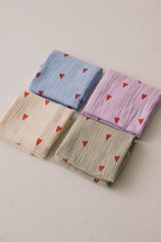Laden Sie das Bild in den Galerie-Viewer, Beige Hearts Swaddle Large
