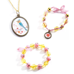 Schmuck basteln: Perlen & Blumen