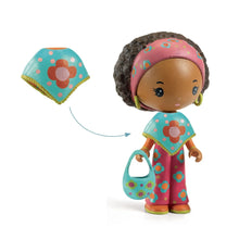 Laden Sie das Bild in den Galerie-Viewer, Tinyly Spielfigur Poppy &amp; Nouky