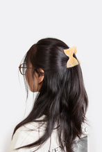 Laden Sie das Bild in den Galerie-Viewer, Haarklammer Farfalle