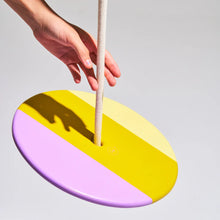 Laden Sie das Bild in den Galerie-Viewer, Tellerschaukel gelb