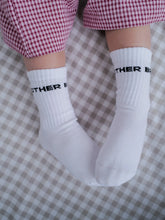 Laden Sie das Bild in den Galerie-Viewer, Brother Socken