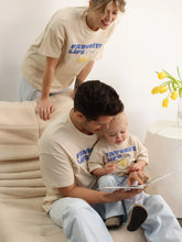 Laden Sie das Bild in den Galerie-Viewer, FAVORITE LIFE T-Shirt Kids