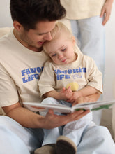 Laden Sie das Bild in den Galerie-Viewer, FAVORITE LIFE T-Shirt Unisex