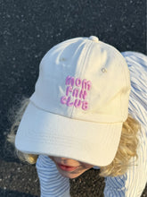 Laden Sie das Bild in den Galerie-Viewer, Mom Fan Club Cap creme