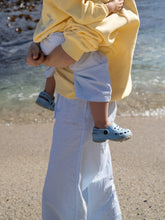 Laden Sie das Bild in den Galerie-Viewer, BLUE Vichykaro Hose Kids
