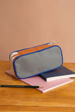 Laden Sie das Bild in den Galerie-Viewer, Federmäppchen Max Tricolore Rosa