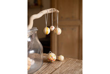 Laden Sie das Bild in den Galerie-Viewer, Weihnachtsdeko Nº 5 Wonder Balls