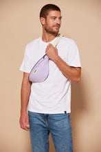 Laden Sie das Bild in den Galerie-Viewer, Gürteltasche Olivia Lila